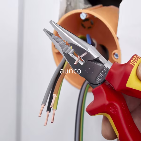 08 26 145 VDE Needle Nose Combination Pliers | Knipex - Image 4
