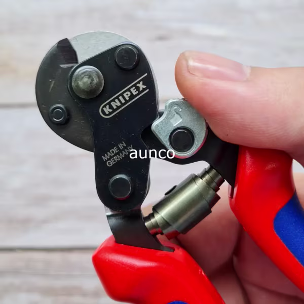 95 62 160 TC Wire Rope and Tyre Cord Cutter | Knipex - Image 6